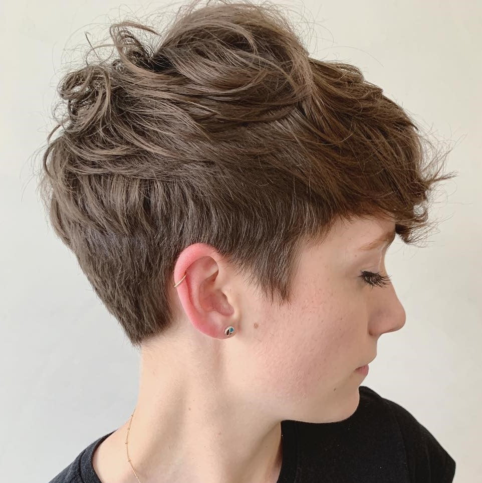 40 Short Hairstyles For Thick Hair Trendy In 2019 2020