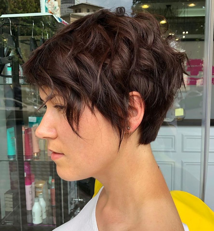 40 Short Hairstyles For Thick Hair Trendy In 2019 2020