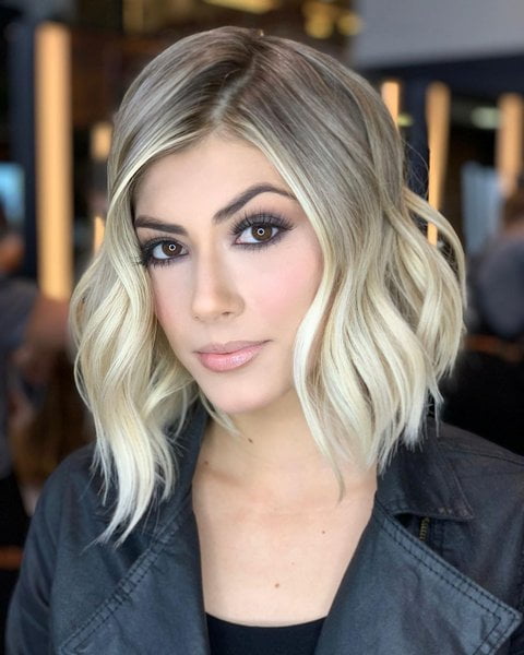 Sleek Bob with Waves for Thin Hair