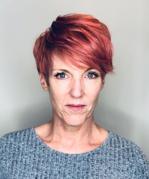 Basic Layered Pixie Haircut